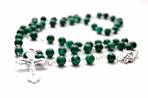 Różaniec z malachitu - sklep z różańcami - różańce z kamieni szlachetnych. Sklep e-religijne.pl