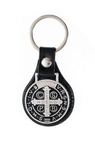 Brelok religijny z medalem św. Benedykta K5004 - C