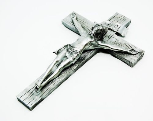 Krzyż do zawieszenia na ścianę 25 cm