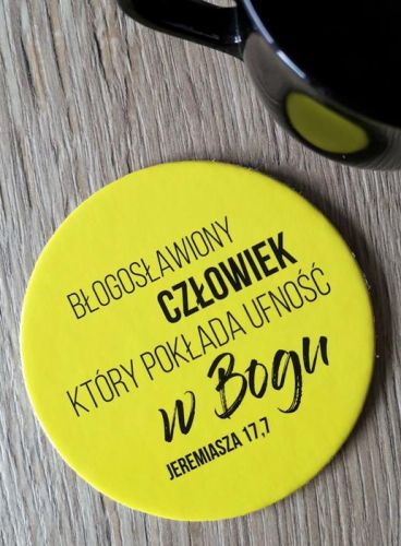 Podstawka korkowa "Błogosławiony człowiek, który pokłada ufność w Bogu" sklep chrześcijański