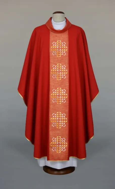 Ornat czerwony z haftowanym pasem 1-364-22 producent ALBA PLUS + największy wybór szat liturgicznych do kościoła