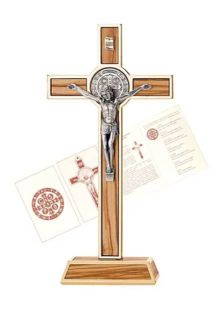 Krzyż do postawienia z medalem świętego Benedykta posrebrzany CZ7 BS DOR księgarnia religijna sklep