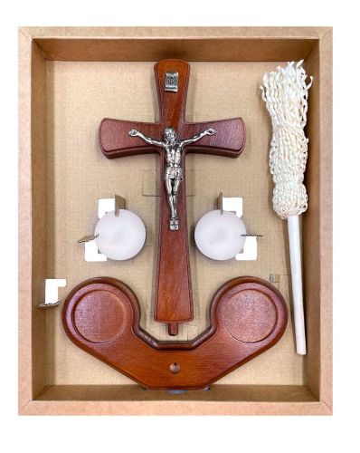 Zestaw na kolędę krzyż ze świecami i kropidełkiem KK001-C19 cm
