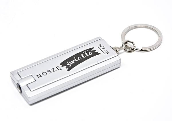 Brelok - latarka do kluczy "Noszę światło" (Mt 5,14) księgarnia chrześcijańska