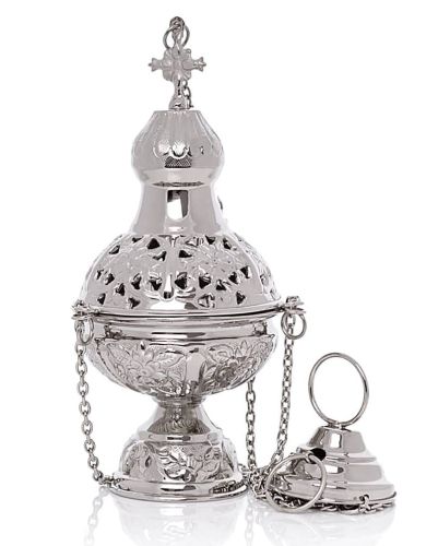 Srebrny trybularz kościelny 24cm z ażurową kopułą i motywami kwiatowymi, elegancka kadzielnica z łańcuchem 64cm do ceremonii liturgicznych