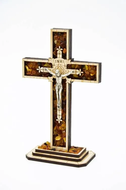Krzyż stojący z bursztynu K-068/K-069