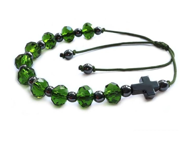 Sklep z różańcami - wszystkie rodzaje różańców Różaniec bransoletka z zielonych kryształków z regulacją 8639 [P5]