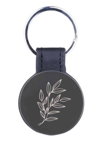 Brelok metal - skóra z biblijnym cytatem “Będę cię strzegł gdziekolwiek się udasz (Rdz 28,15) sklep chrześcijański