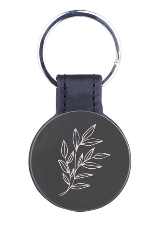 Brelok metal - skóra z biblijnym cytatem “Będę cię strzegł gdziekolwiek się udasz (Rdz 28,15) sklep chrześcijański