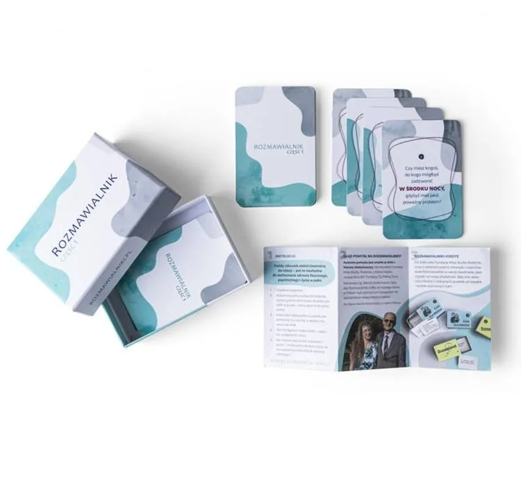 Rozmawialnik - zestaw 40 kart z pytaniami w eleganckim turkusowo-szarym pudełku, narzędzie do budowania głębszych relacji międzyludzkich