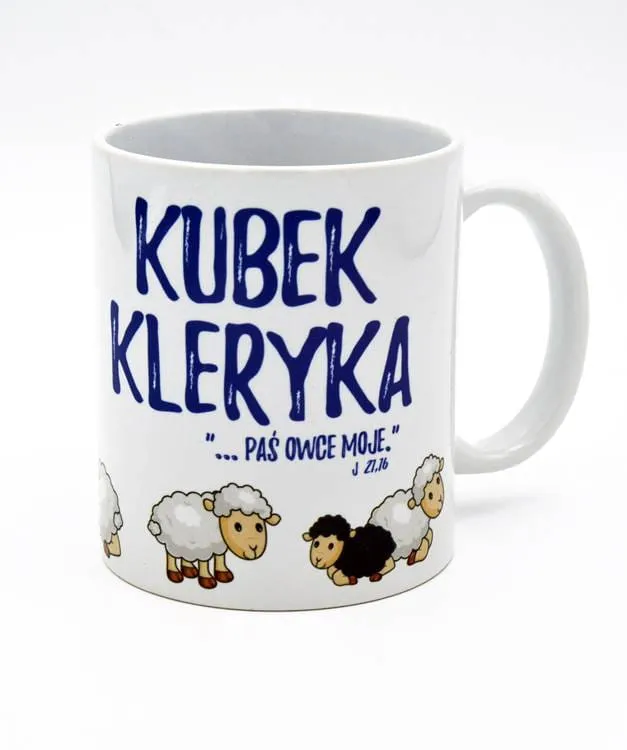 Napis KUBEK KLERYKA z cytatem biblijnym i uroczymi owieczkami sklep chrześcijański upominki religijne