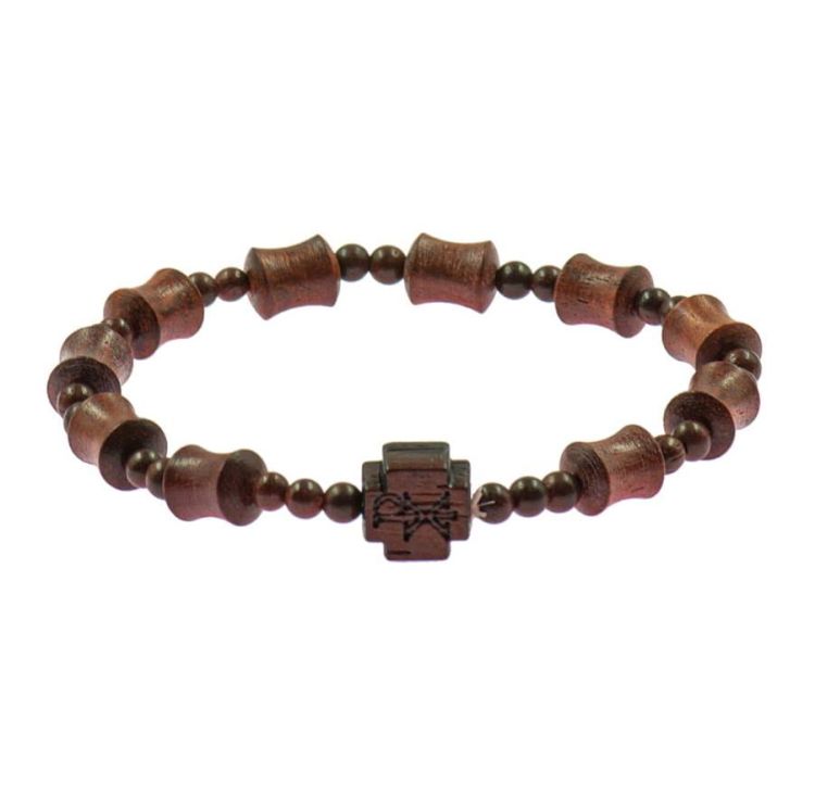 Bransoletka różańcowa z drewna mukula na elastycznym sznurku z krzyżykiem w eleganckim pudełku