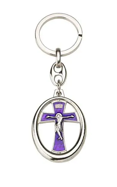 Brelok religijny z metalu niklowanego, emaliowany na fioletowo, włoski design