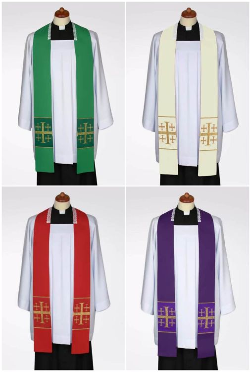 Komplet stuł liturgicznych w kolorach: zielonym, kremowym, czerwonym i fioletowym ze złotymi krzyżami jerozolimskimi