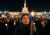 Nabożeństwo fatimskie procesja ze świecami osłonka niebieska Sanktuarium Fatima