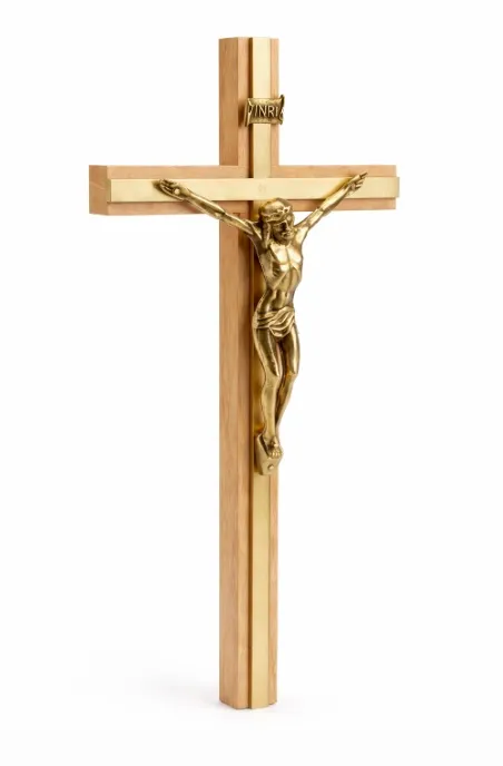 Krzyż wiszący na ścianę z jasnego drewna bukowego z mosiężnym pasem i figurą Chrystusa, 26 cm