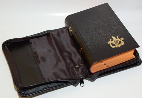 Okładka ze skóry naturalnej na brewiarz kapłański