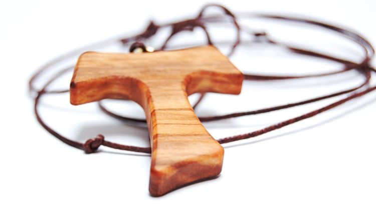 Krzyżyk TAU drewniany na szyję duży e-religijne.pl