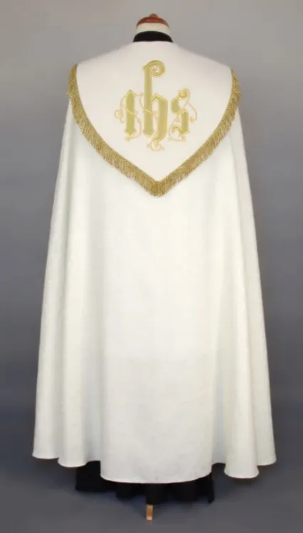 Kapa biała haftowana 2-091-11 e-religijne.pl