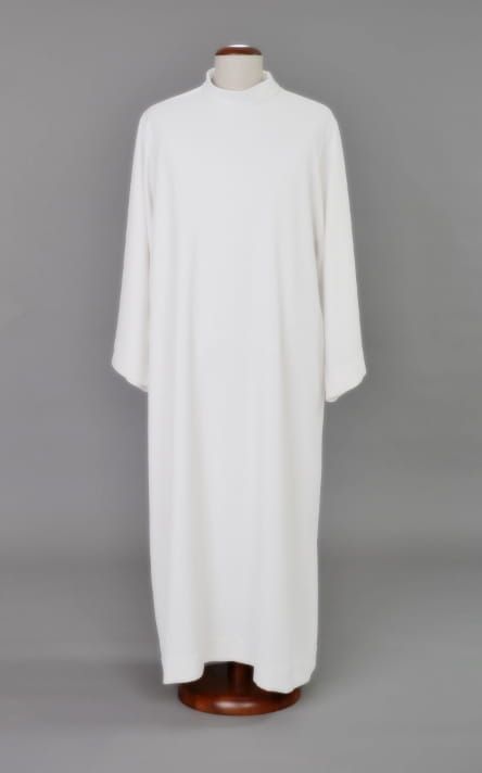Biała Alba kapłańska prosta z tkaniny z domieszką lnu 3-106-0 sklep z szatami liturgicznymi