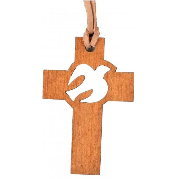 Krzyżyk na szyję drewniany wycięty z rzemykiem nr.10  e-religijne.pl