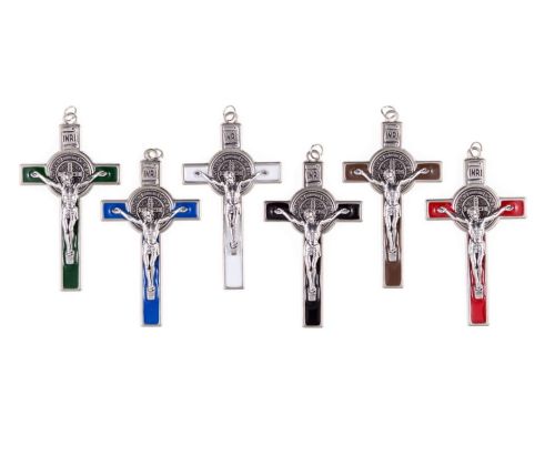 Krzyże św. Benedykta: Krzyż Św. Benedykta kolorowy 7 cm K3015