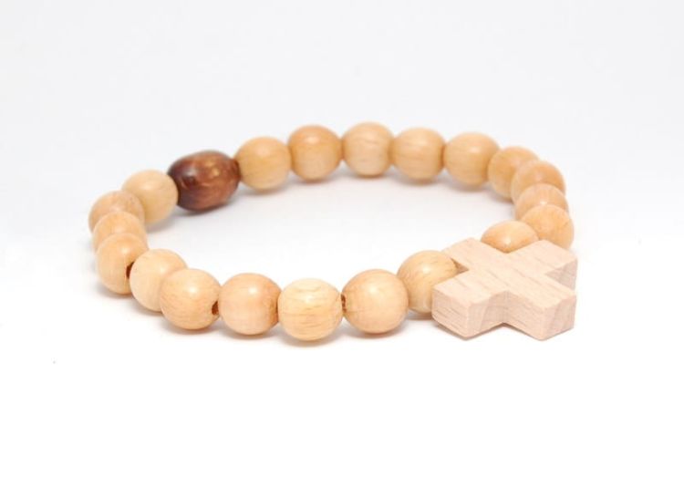 Różaniec bransoletka na rękę oliwkowy e-religijne.pl