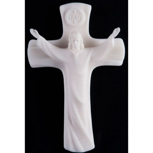 Krzyż ręcznie rzeźbiony e-religijne.pl