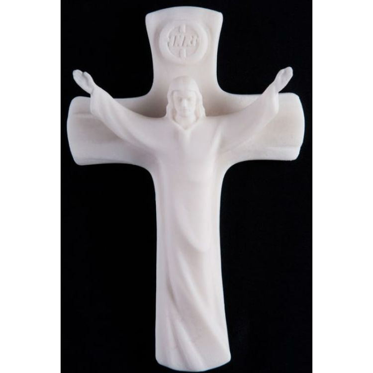 Krzyż ręcznie rzeźbiony e-religijne.pl