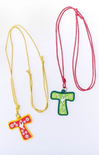 Sklep religijny - chrześcijańskie upominki dla dzieci: Naszyjnik zawieszka religijna TAU kolorowa 1532-160 (20 sztuk)