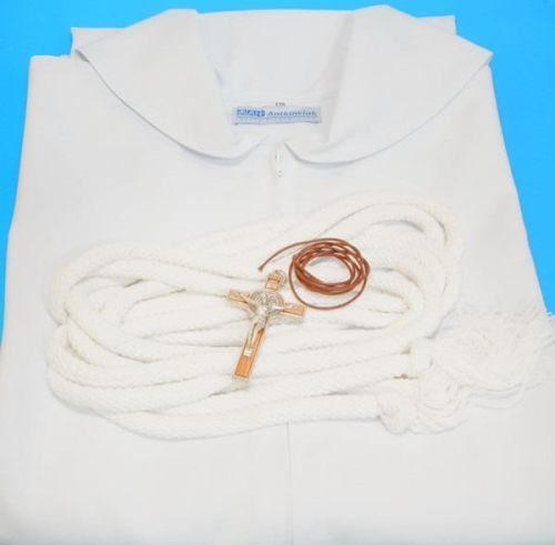 Alba lektorska z kapturem zestaw z cingulum i krzyżem lektorskim - krzyżem św. Benedykta