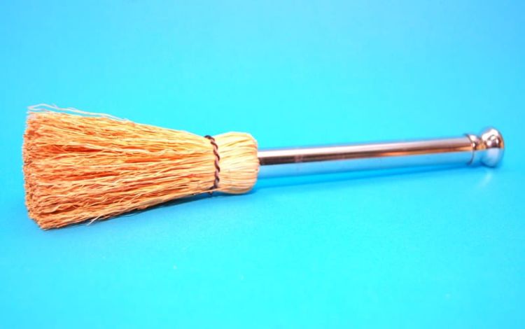 Kropidło kościelne z metalową rączką o długości 24 cm do pokropienia wodą święconą